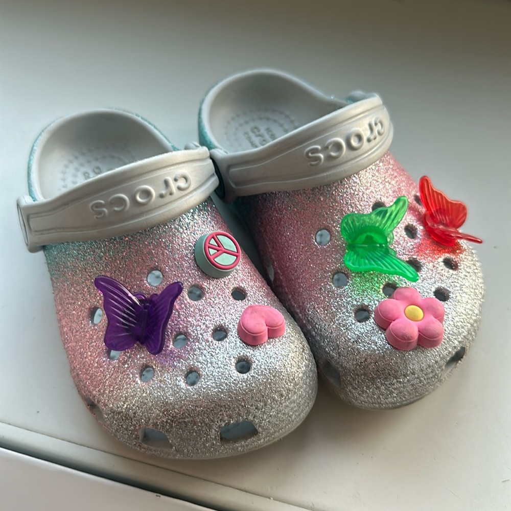 Croc with charms